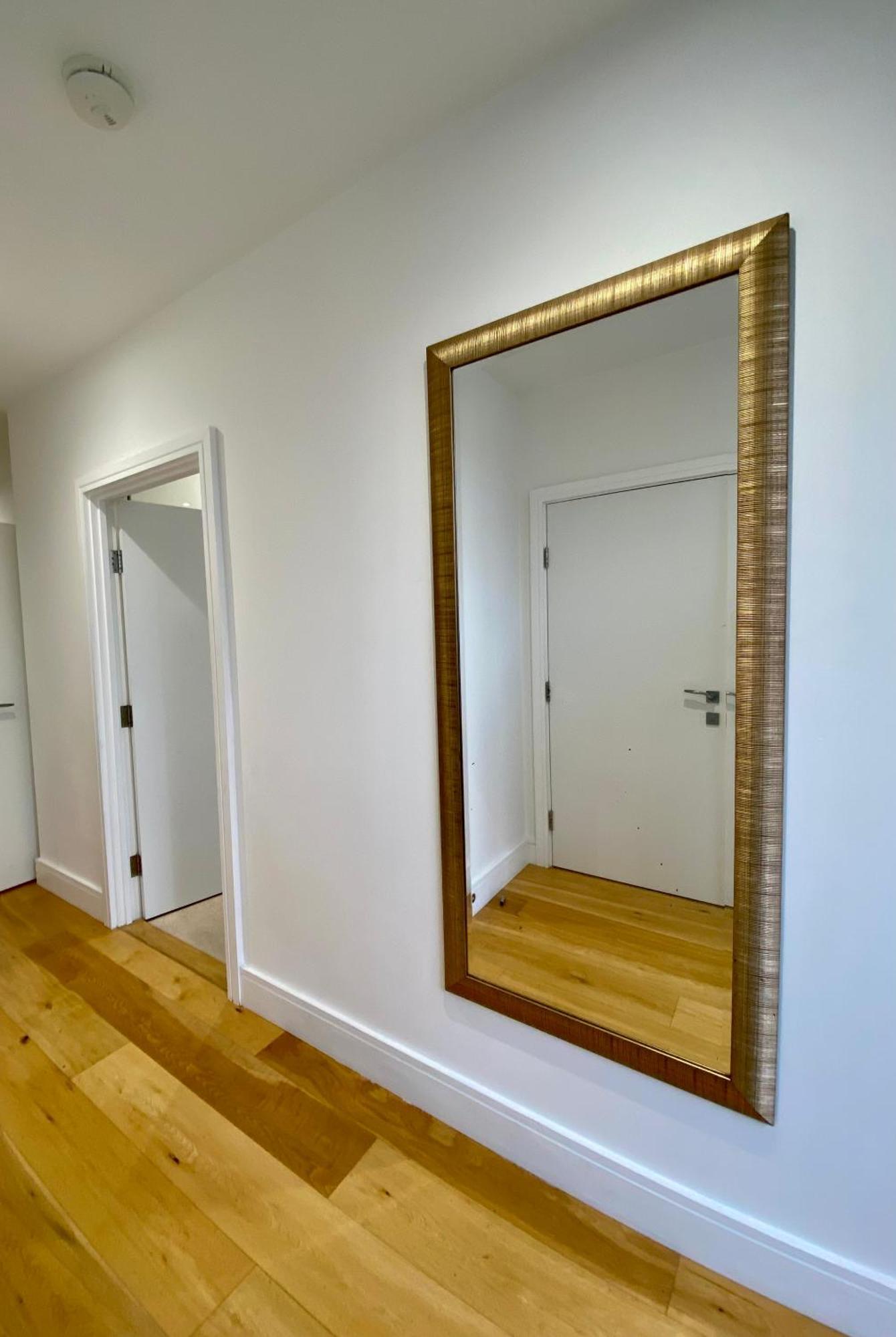 Spacious 2 Bedroom Penthouse Retreat ลอนดอน ภายนอก รูปภาพ