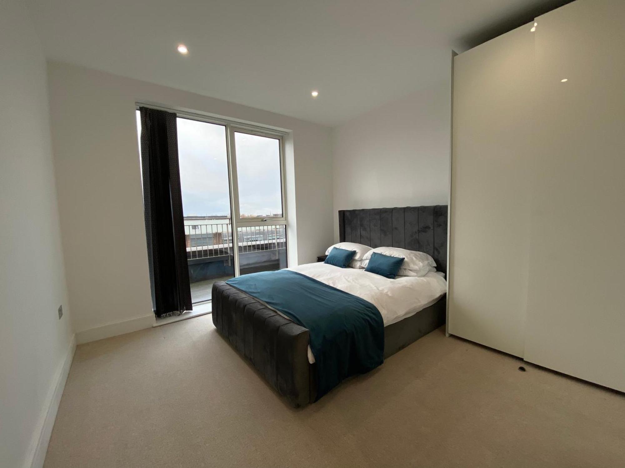 Spacious 2 Bedroom Penthouse Retreat ลอนดอน ภายนอก รูปภาพ